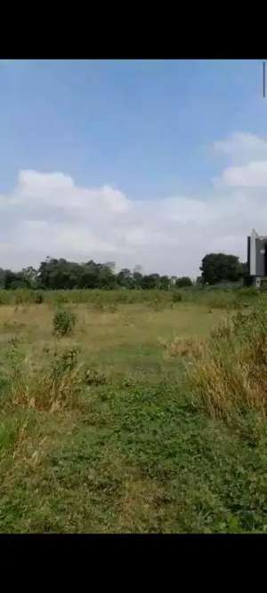 Tanah Cocok Gudang dan Pabrikdi gn Maloko Cisauk Tgr lokasi di Tangerang Kab., tersedia melalui melalui situs Olx