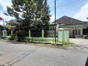 TanahDanBangunanDijualSolo di Karangasem laweyan Surakarta lokasi di Surakarta Kota, tersedia melalui melalui situs Olx