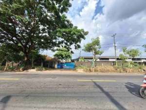 Tanah Dan Bangunan Cocok Untuk Gudang Dan Pabrik Di Jalan Diponegoro, Klaten Utara lokasi di Klaten Kab., tersedia melalui melalui situs Olx