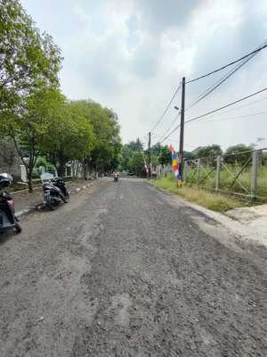 Tanah darat di komplek Perumahan Bulog Jati Warna Bekasi lokasi di Bekasi Kota, tersedia melalui melalui situs Olx