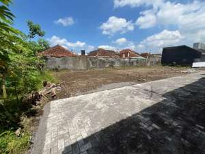 Tanah dekat UGM di Perumahan lempongsari dijual murah lokasi di Yogyakarta Kota, tersedia melalui melalui situs Olx