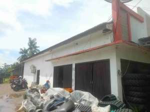 tanah di Teluk naga, ada bangunannya lokasi di Tangerang Kab., tersedia melalui melalui situs Olx