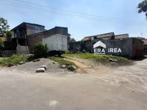 TANAH DIJUAL AREA PERUMAHAN DI COLOMADU DEKAT DE TJOLOMADOE lokasi di Karanganyar Kab., tersedia melalui melalui situs Olx