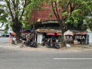 TANAH DIJUAL DI SOLO DEKAT PASAR GEDE lokasi di Surakarta Kota, tersedia melalui melalui situs Olx