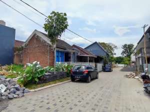 Tanah dijual kawasan SUHAT UB UMM Borobudur Lt109 775jt lingkungan kos lokasi di Malang Kota, tersedia melalui melalui situs Olx