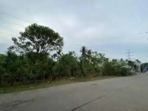 TANAH DIJUAL MURAH DEPAN PERUM SAWANGAN DEPOK lokasi di Depok Kota, tersedia melalui melalui situs Olx