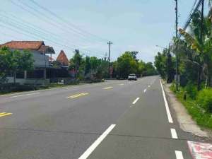 Tanah Dijual Tepi jl Nasional dekat Bandara YIA lokasi di Kulon Progo Kab., tersedia melalui melalui situs Olx