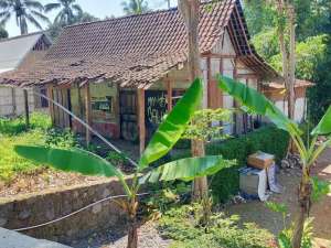 Tanah Exit Tol Salatiga lokasi di Semarang Kab., tersedia melalui melalui situs Olx