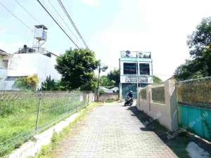 tanah istimewa lingkungan ekslusif perumnas seturan lokasi di Depok, tersedia melalui melalui situs Olx