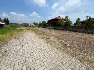 TANAH JALAN DAMAI KALIURANG DEKAT KE KAMPUS UGM , SHM P view sawah lokasi di Sleman Kab., tersedia melalui melalui situs Olx