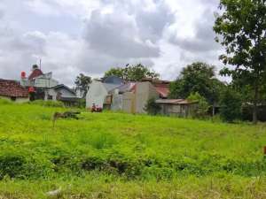 Tanah Jogja Strategis 5 Menit Pasar RejodaniGentan Kaliurang lokasi di Sleman Kab., tersedia melalui melalui situs Olx