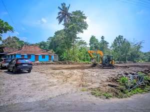 Tanah Jogja Utara Kopi Klothok Jalan Kaliurang lokasi di Sleman Kab., tersedia melalui melalui situs Olx