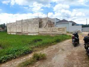 Tanah kavling 202 m, Jatinangor muraah lokasi di Sumedang Kab., tersedia melalui melalui situs Olx