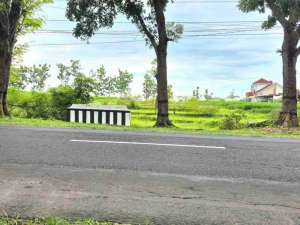 Tanah Kering Zona Kuning Jl. solo tawangmangu dekat Kota lokasi di Karanganyar Kab., tersedia melalui melalui situs Olx