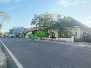 Tanah Komersil Hadap Jl.Raya 2 arahManahan Banjarsari SOLO Surakarta lokasi di Surakarta Kota, tersedia melalui melalui situs Olx