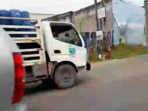 tanah kosong lokasi di Neglasari, tersedia melalui melalui situs Olx