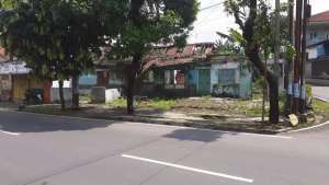 Tanah kosong strategis Berkoh Jln Jensud Timur dekat RS Margono lokasi di Banyumas Kab., tersedia melalui melalui situs Olx
