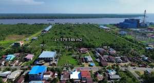 Tanah Luas Jl.Wajok - Jungkat Tepi Jalan sampai Sungai lokasi di Pontianak Kota, tersedia melalui melalui situs Olx