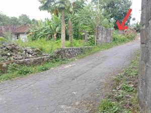 tanah murah diutara uii jl kaliurang km 16 atau barat asar pakem lokasi di Sleman Kab., tersedia melalui melalui situs Olx