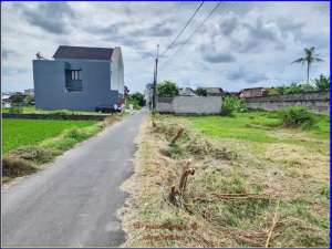 Tanah Murah Jogja dekat SKE Trihanggo , 10 menit ke UGM lokasi di Yogyakarta Kota, tersedia melalui melalui situs Olx