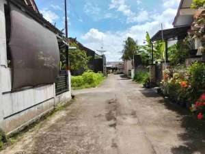 TANAH MURAH STRATEGIS 159M DI DAMPIT MERTOYUDAN DEKAT PERUM BUMI PRAYUDAN lokasi di Magelang Kota, tersedia melalui melalui situs Olx