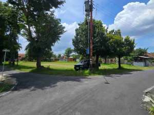 Tanah Murah Strategis Dekat Ringroad Mojosongo Solo lokasi di Surakarta Kota, tersedia melalui melalui situs Olx