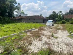 Tanah Pekarangan Di Kalasan Sleman Jalan Jogja Solo lokasi di Sleman Kab., tersedia melalui melalui situs Olx