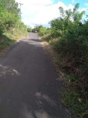 tanah pinggir jalan utama sekar taji nusa penida lokasi di Nusapenida, tersedia melalui melalui situs Olx