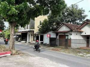Tanah Premium Ditepi Jalan Aspal Tiyasan Condongcatur lokasi di Sleman Kab., tersedia melalui melalui situs Olx