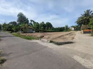 Tanah Premium Jogja Jl. Kaliurang Km 10 View Merapi Tepi Jalan Besar lokasi di Sleman Kab., tersedia melalui melalui situs Olx