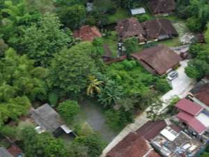 Tanah SHM Cocok Kos-kosan Dekat Kampus UII lokasi di Sleman Kab., tersedia melalui melalui situs Olx