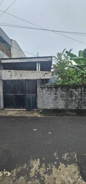 TANAH SHM JALAN 2 MOBIL SUDAH DAK BETON SETENGAH lokasi di Jakarta Timur, tersedia melalui melalui situs Olx