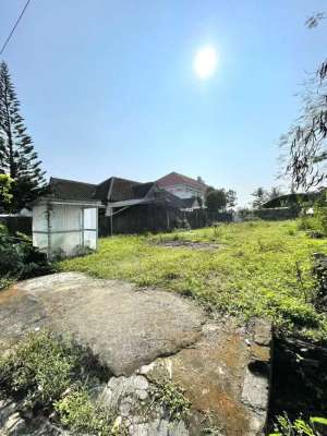 Tanah SHM Pekarangan Cantik Istimewa dlm Perumahan dekat RS JIH lokasi di Sleman Kab., tersedia melalui melalui situs Olx