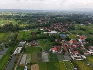 Tanah Sleman, Belakang Pasar Sidorejo Baru SHM Pekarangan lokasi di Sleman Kab., tersedia melalui melalui situs Olx