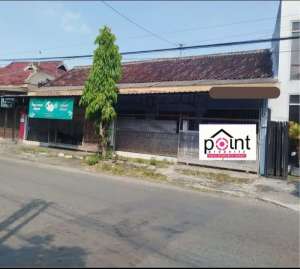 Tanah Startegis Bonus Bangunan di Manahan Kerten Solo lokasi di Surakarta Kota, tersedia melalui melalui situs Olx