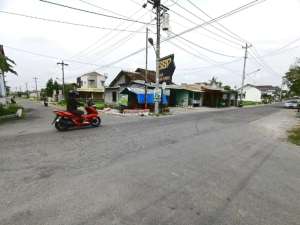 Tanah Strategis Dekat Pasar Rejodani lokasi di Sleman Kab., tersedia melalui melalui situs Olx