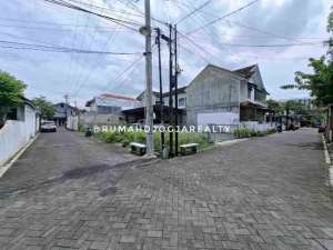 Tanah Strategis Di Babarsari Selangkah Ke Atmajaya, UPN, J-WALK SAHID lokasi di Sleman Kab., tersedia melalui melalui situs Olx