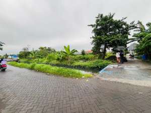 Tanah strategis di sebrang perum Jade Sidorejo Krian lokasi di Sidoarjo  Kab., tersedia melalui melalui situs Olx