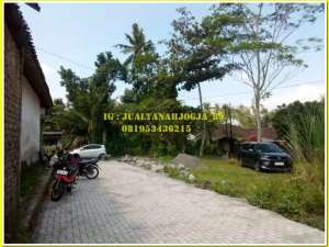 TANAH TEMPEL SLEMAN AKSES PAPASAN , SHM P 200 JUTAAN lokasi di Yogyakarta Kota, tersedia melalui melalui situs Olx