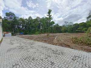 Tanah Untuk Hunian Dekat Pasar Gentan Harga Murah Lokasi Sleman lokasi di Sleman Kab., tersedia melalui melalui situs Olx