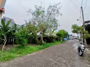 Tanah Untuk Rumah Atau Kost Jalan Sasando Kepuharjo Malang lokasi di Malang Kota, tersedia melalui melalui situs Olx