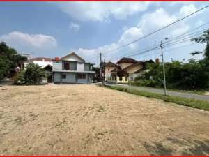 Tanah Yogyakarta Jl. Kaliurang Km. 10 Sleman Dekat Kampus UGM, Untuk Rumah lokasi di Sleman Kab., tersedia melalui melalui situs Olx