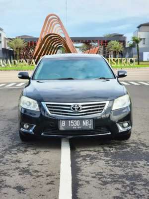 Jual bekas TDP 10jtanToyota Camry V 2.4 AT 2011 Hitam,lokasi di Tangerang Selatan Kota