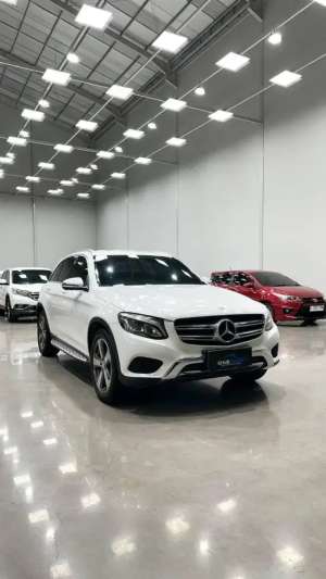 Jual bekas TDP 50jt Mercedes Benz GLC 250 4Matic Exclusive 2016, Plat L, Tgn 1,lokasi di Surabaya Kota