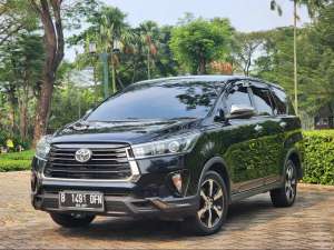 Jual bekas TDP 85.JT INNOVA VENTURER 2.4 AT DIESEL 2022 HITAM SEGER ISTIMEWA,lokasi di Tangerang Selatan Kota