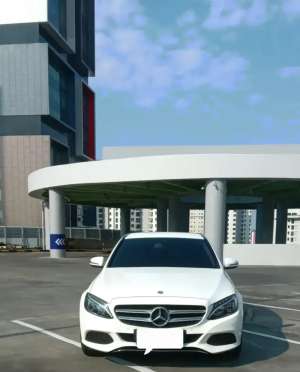 Jual bekas TDp Rp 20 jtMercy C200 2.0 AT AMG putih 2016,lokasi di Jakarta Pusat