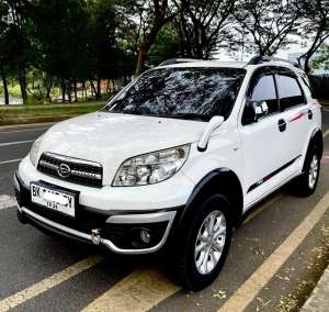 Jual bekas TDP17JT Daihatsu Terios 1.5 TX Manual 2015 Rush,lokasi di Medan Kota