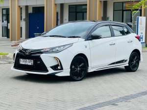 Jual bekas TDP18JT NEGO TOYOTA YARIS 1.5 GR TWOTONE BENSIN AT PUTIH 2022 2023,lokasi di Tangerang Kab.
