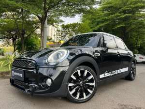Jual bekas TDP35JT MINI COOPER 2.0 S TURBO 5DOORS 20152016 PANORAMIC BLACK,lokasi di Jakarta Utara