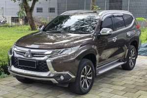 Jual bekas TERLARIS Mitsubishi Pajero Sport 2016 Brown Km46rb,lokasi di Surabaya Kota